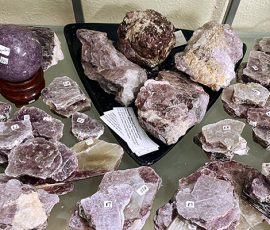 Lepidolite-Soothes-the-Emotional-Body